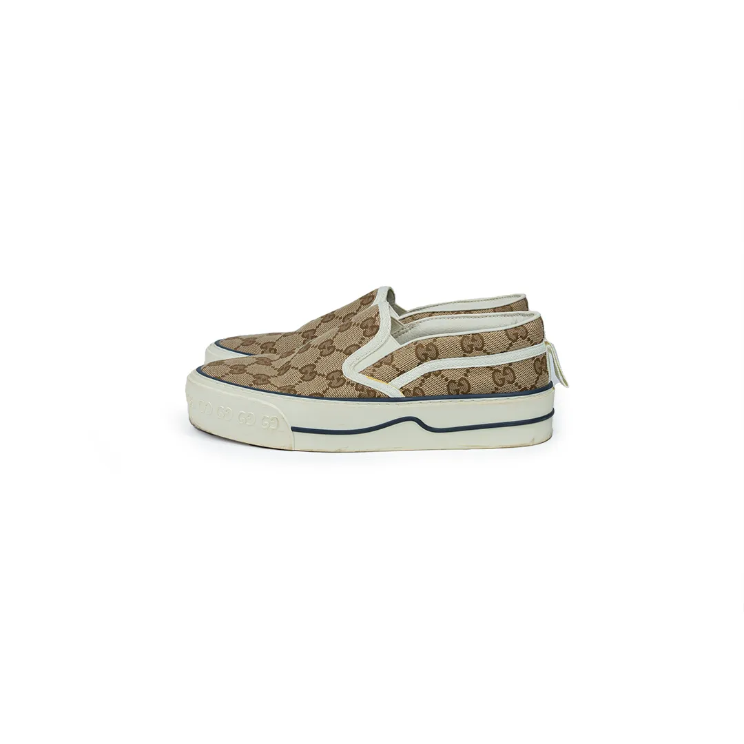 1977 SLIP ON SNEAKERS