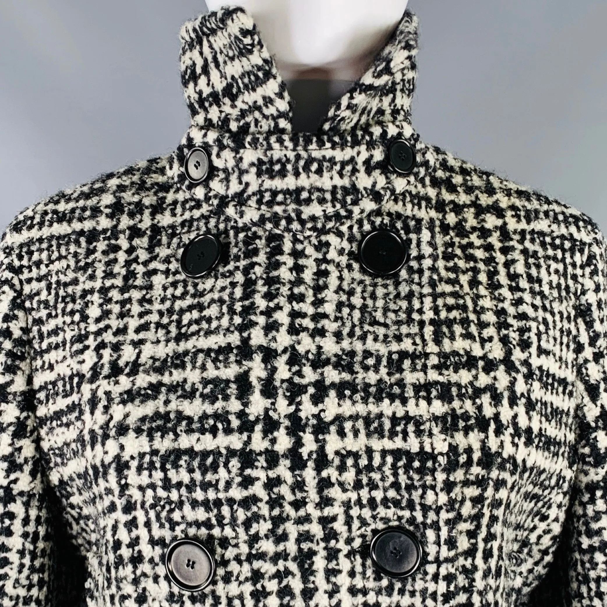 AKRIS Size 8 Black White Wool Blend Plaid Trench Coat