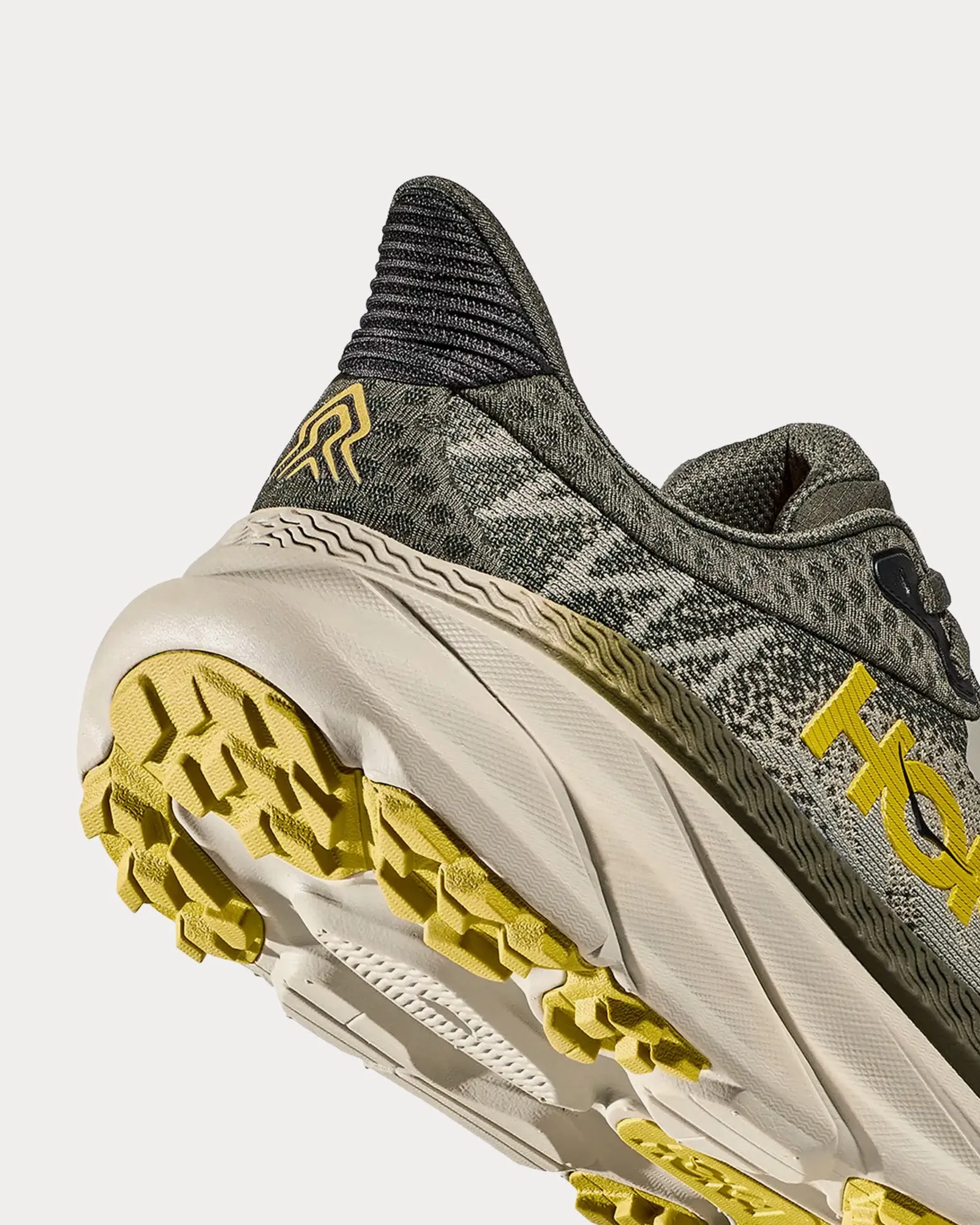 Challenger 7 Olive Haze / Forest Cover Running Shoes