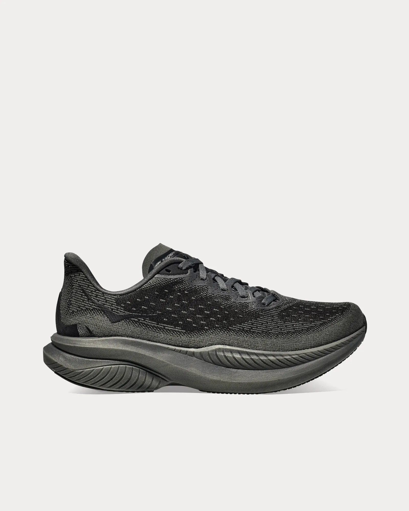 Mach 6 Black / Black Running Shoes