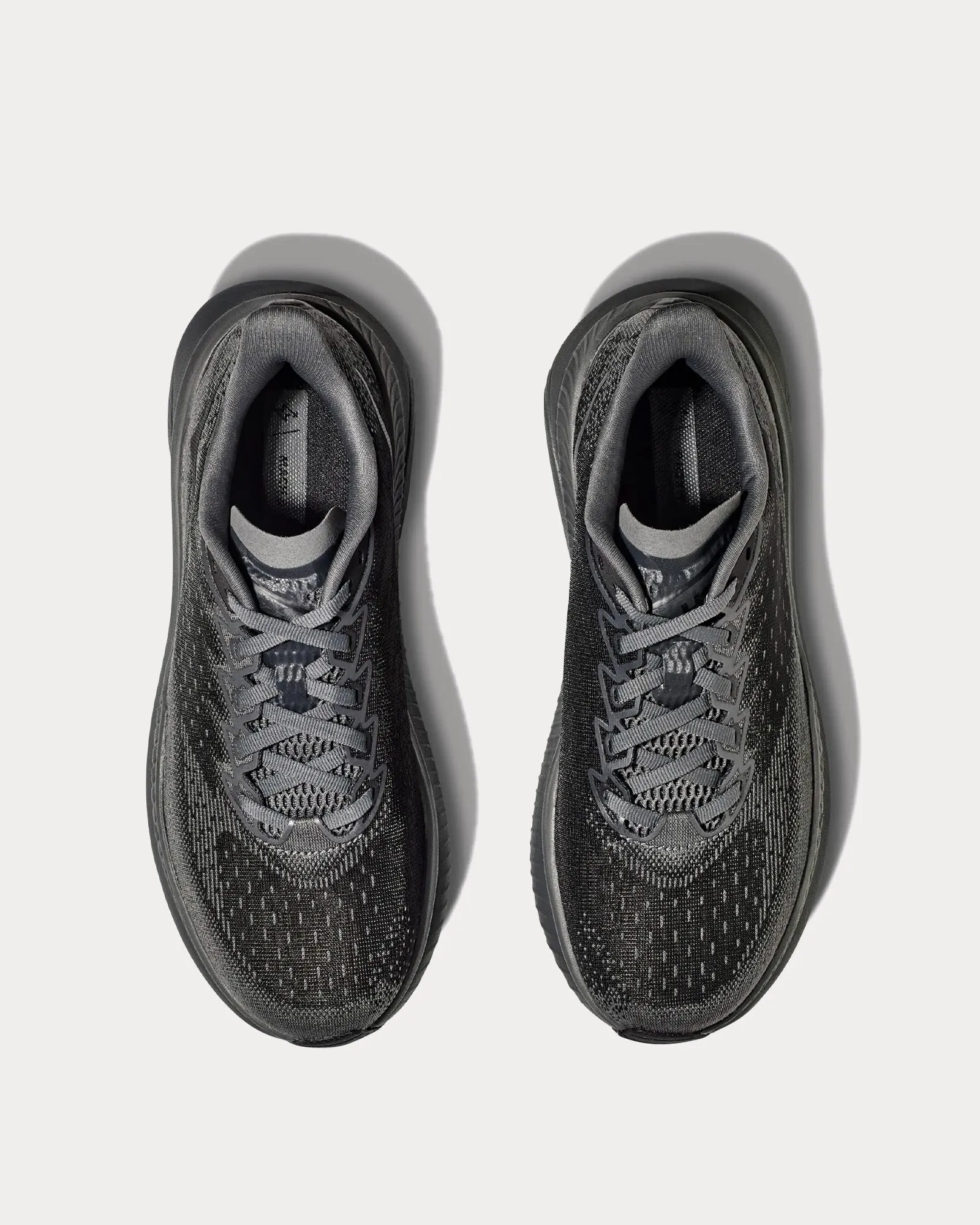 Mach 6 Black / Black Running Shoes