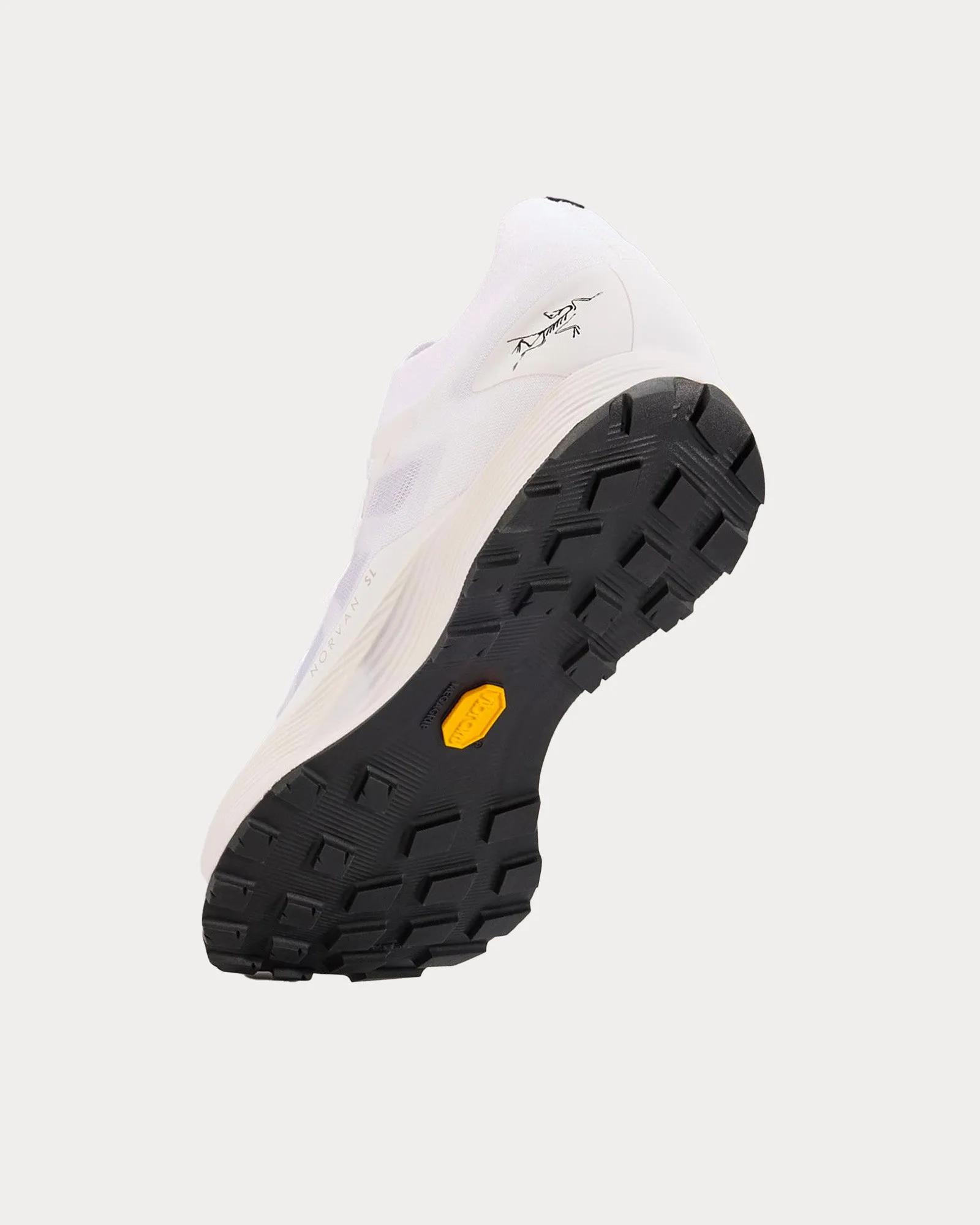 Norvan LD 3 White / Black Running Shoes