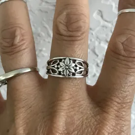 Sterling Silver Flower Ring with Swirls, Boho Ring, Silver Ring, Swirly Ring