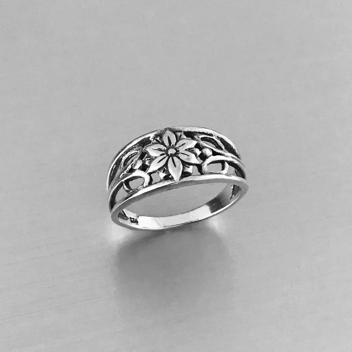 Sterling Silver Flower Ring with Swirls, Boho Ring, Silver Ring, Swirly Ring